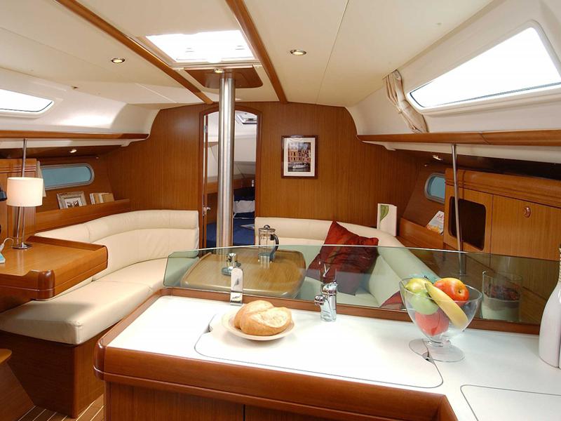 Book yachts online - sailboat - Sunsail 36i - Sunsail 36i (2011) - rent