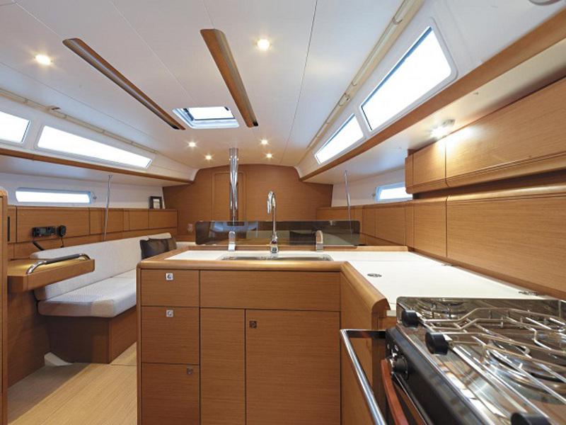 Book yachts online - sailboat - Sunsail 38 - Sunsail 38 (2016) - rent