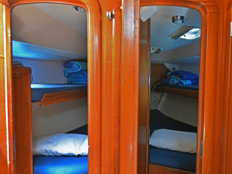 Book yachts online - sailboat - Dufour 454 Classic - Star Light - rent