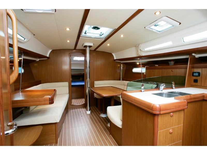 Book yachts online - sailboat - Sun Odyssey 42i - SO42i-10-D - rent