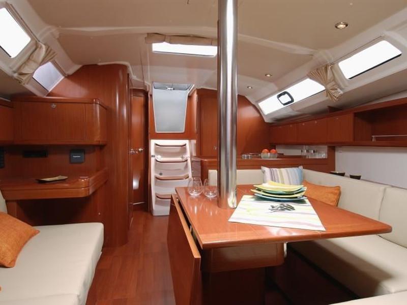 Book yachts online - sailboat - Oceanis 37 - O37-07G - rent