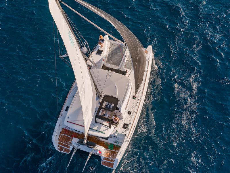 Book yachts online - catamaran - Lagoon 40 - 4Cab/2Hd - Nauti Buoy - rent
