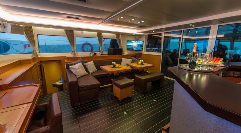 Book yachts online - catamaran - Lagoon 620 - 5 cab - Primetime - rent