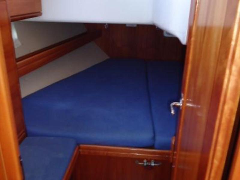 Book yachts online - sailboat - Bavaria 39 Cruiser - Axion - rent