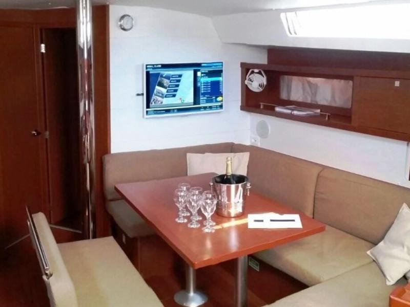 Book yachts online - sailboat - Oceanis 45 - FORTUNE - rent