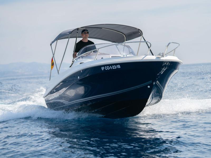 Book yachts online - motorboat - Cap Camarat 5.5 WA S2 - DESCARADA - rent