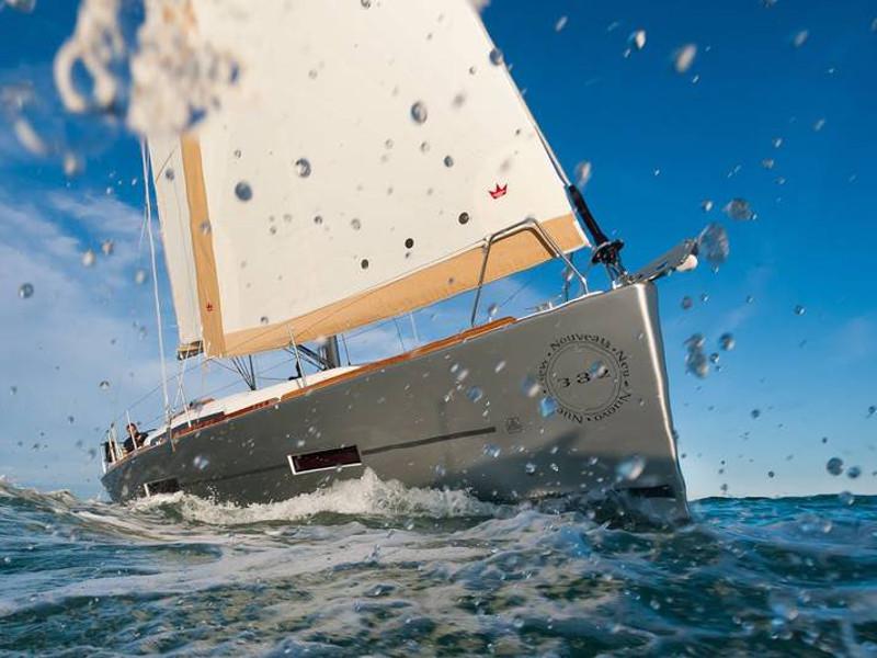 Book yachts online - sailboat - Dufour 382 GL - Happiness - rent