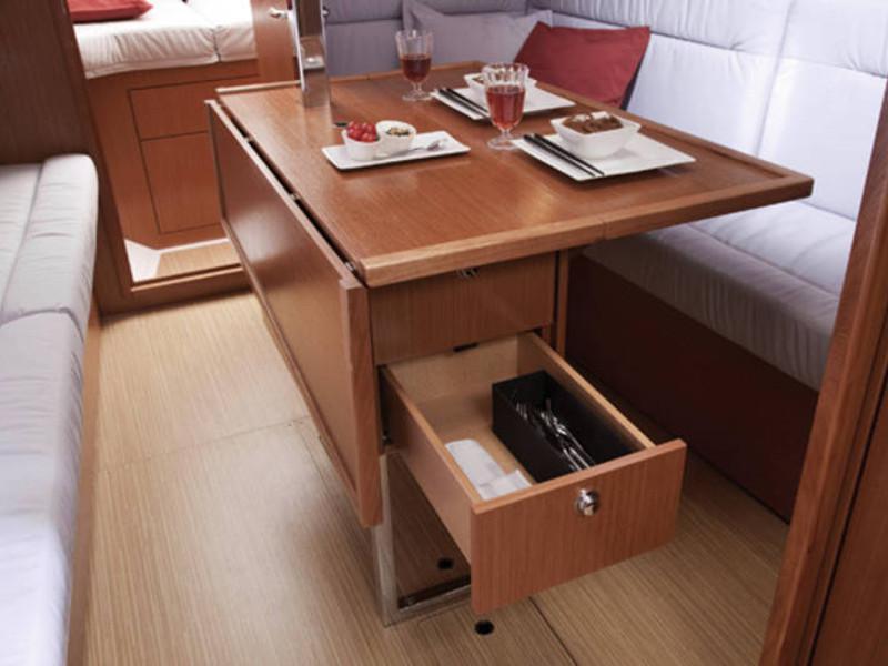 Book yachts online - sailboat - Bavaria Cruiser 32 - Rosinante - rent