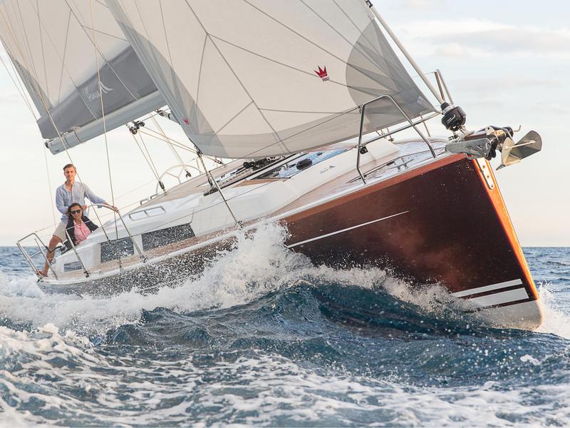 Book yachts online - sailboat - Hanse 388 - Be Smart - rent
