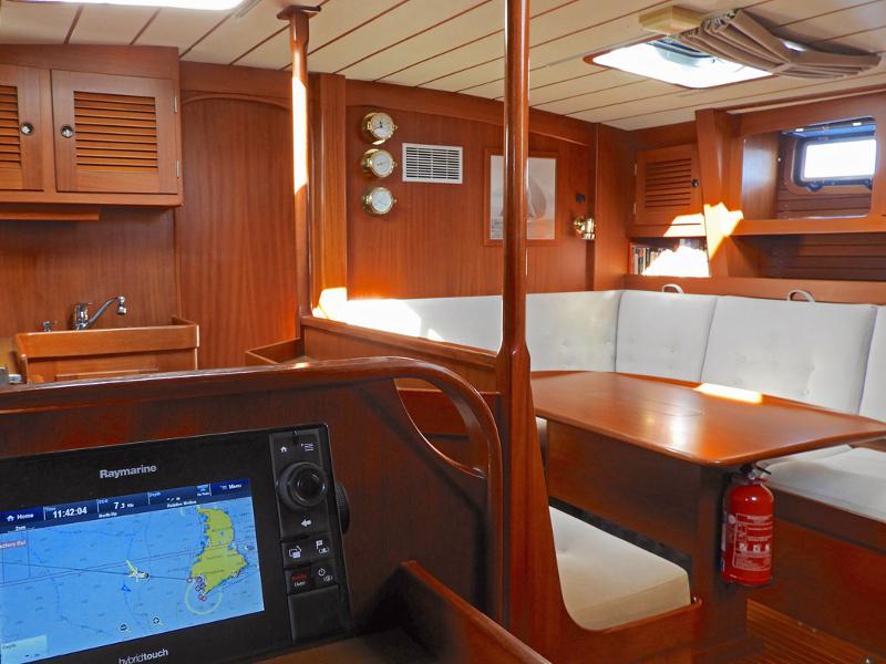 Book yachts online - sailboat - Hallberg-Rassy 49 - Big Blue - rent