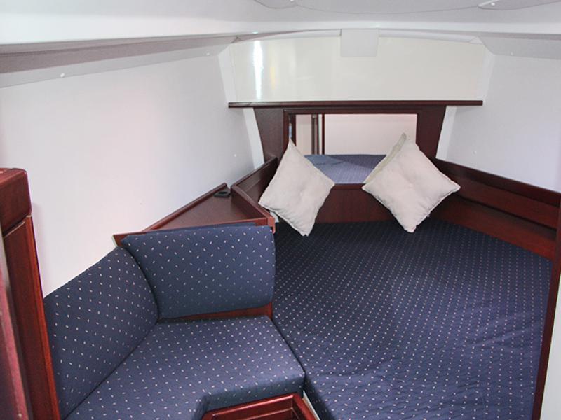 Book yachts online - sailboat - Harmony 42 - Albacore - rent