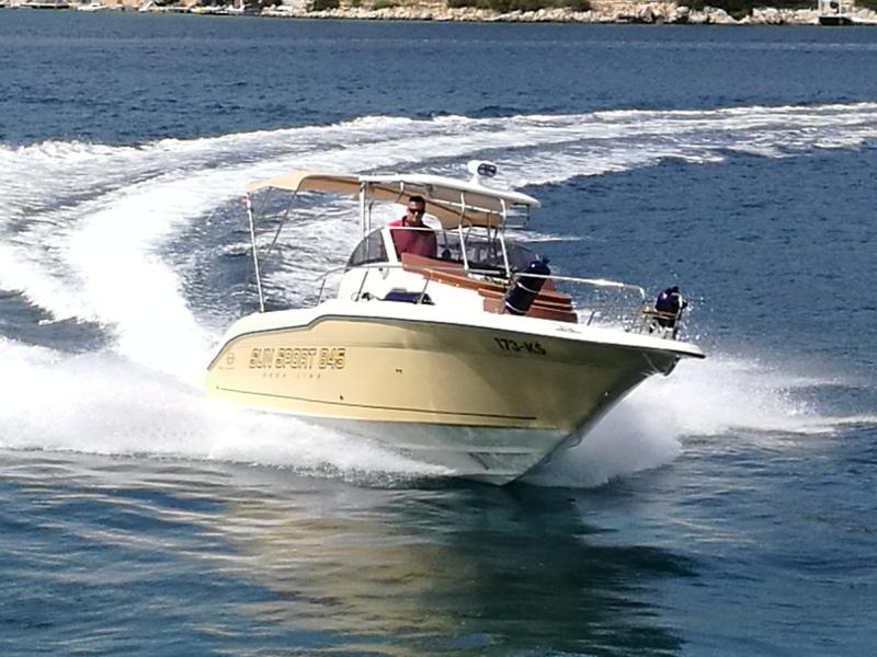 Book yachts online - motorboat - Sun Sport 845 - SUN SPORT 845 - rent