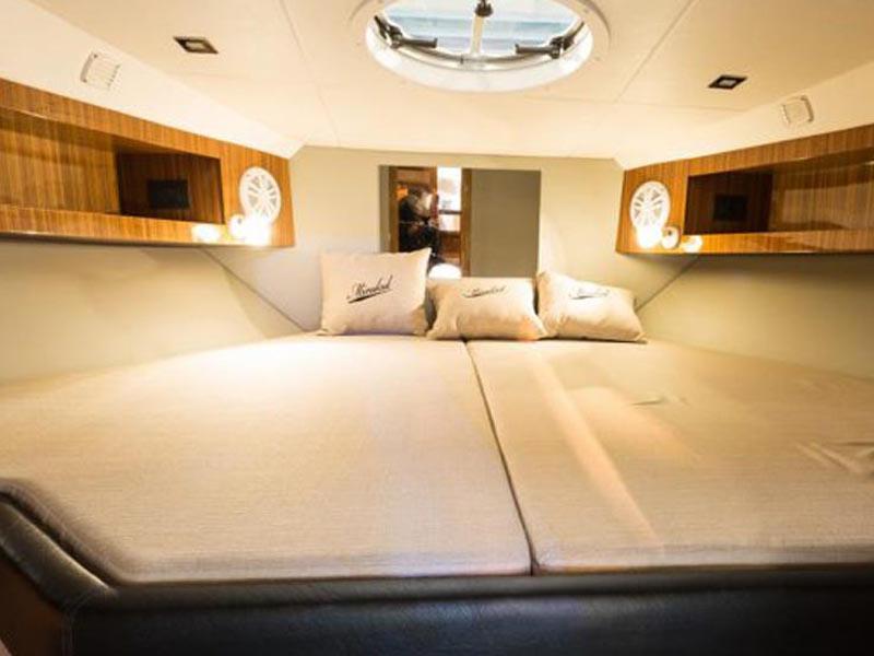 Book yachts online - motorboat - Mirakul 40 - MARTA VII - rent