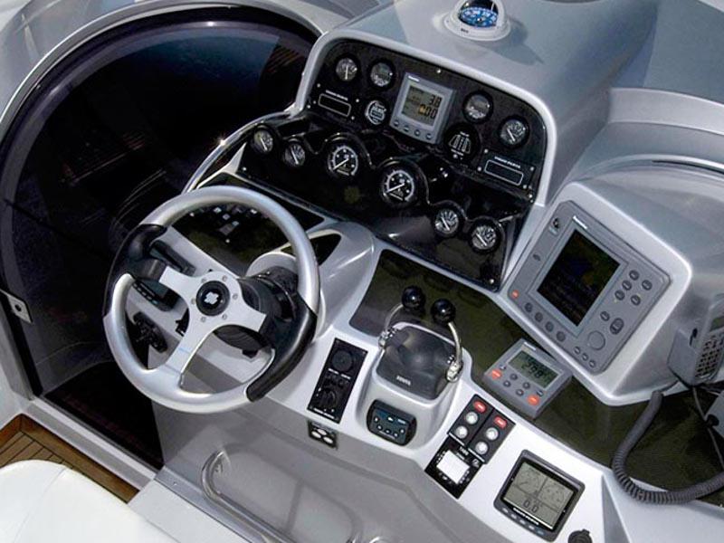 Book yachts online - motorboat - Elan Power 35 - Marta III - rent