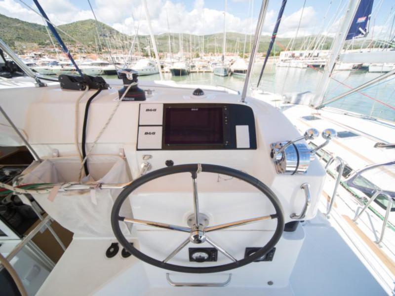 Book yachts online - catamaran - Lagoon 39 - Varela - rent