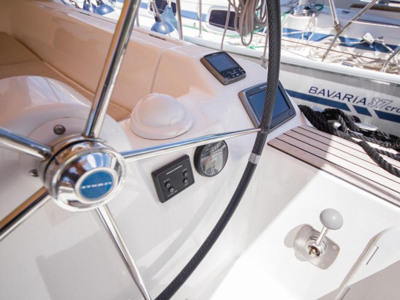 Book yachts online - sailboat - Dufour 382 Grand Large - Rigoletto - rent