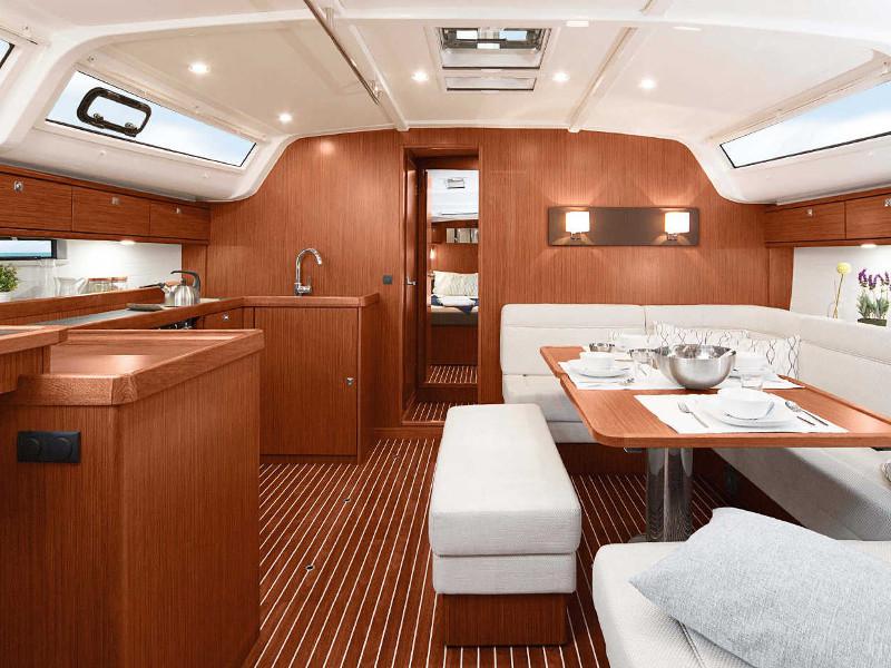 Book yachts online - sailboat - Bavaria Cruiser 51 - Rienzi - rent