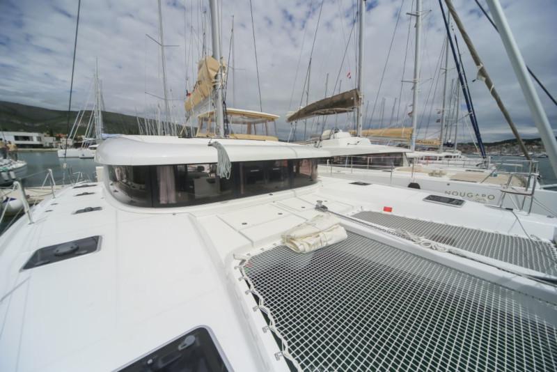 Book yachts online - catamaran - Lagoon 42 - Discovery - rent