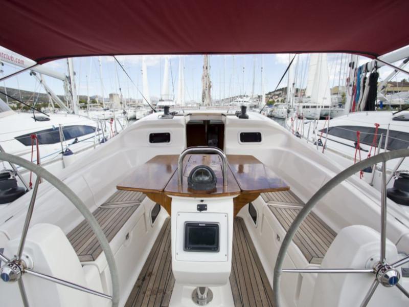 Book yachts online - sailboat - Elan 434 Impression - Didi - rent