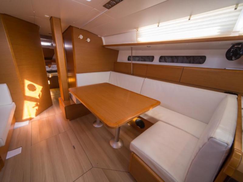 Book yachts online - sailboat - Sun Odyssey 439 - Tangreto - rent