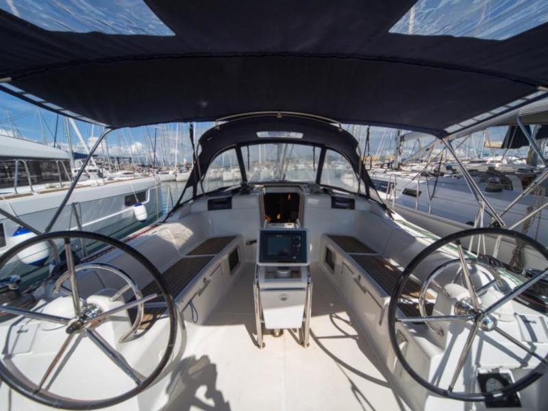 Book yachts online - sailboat - Sun Odyssey 439 - Tangreto - rent