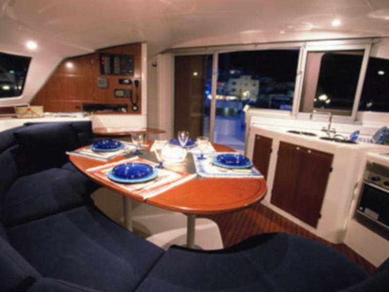 Book yachts online - catamaran - Lavezzi 40 - Kerylos 2 - rent