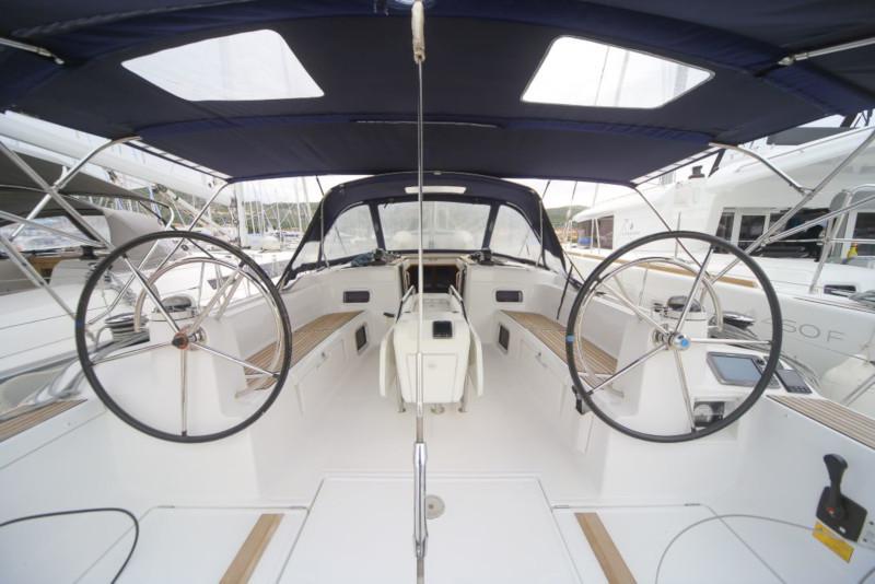 Book yachts online - sailboat - Sun Odyssey 509 - Pomone - 15 - rent