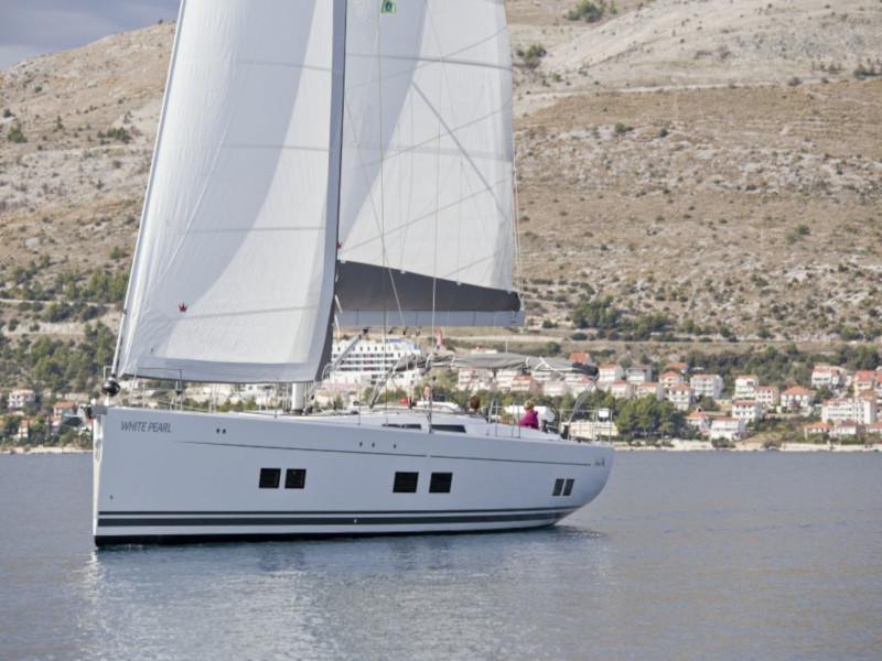 Book yachts online - sailboat - Hanse 588 - White Pearl - rent