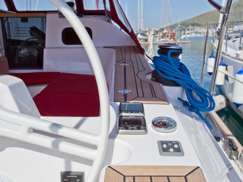 Book yachts online - sailboat - Elan Impression 45 - Maui - rent