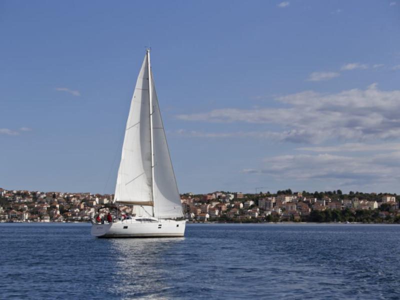 Book yachts online - sailboat - Elan Impression 45 - Skyfall - rent