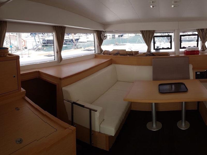 Book yachts online - catamaran - Lagoon 400 S2 - Platon - rent