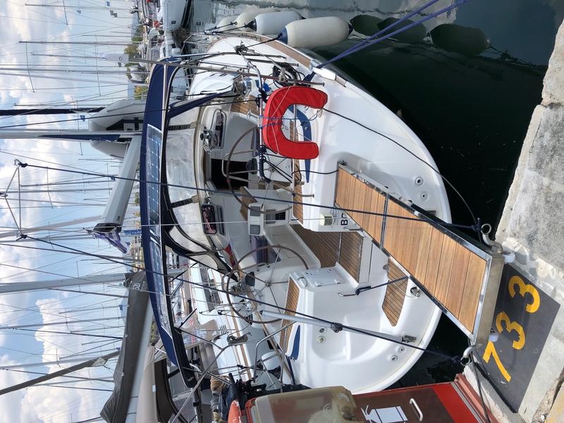 Book yachts online - sailboat - Bavaria Cruiser 46 Y/B 2009 - Borboleta (Refit 2020) - rent