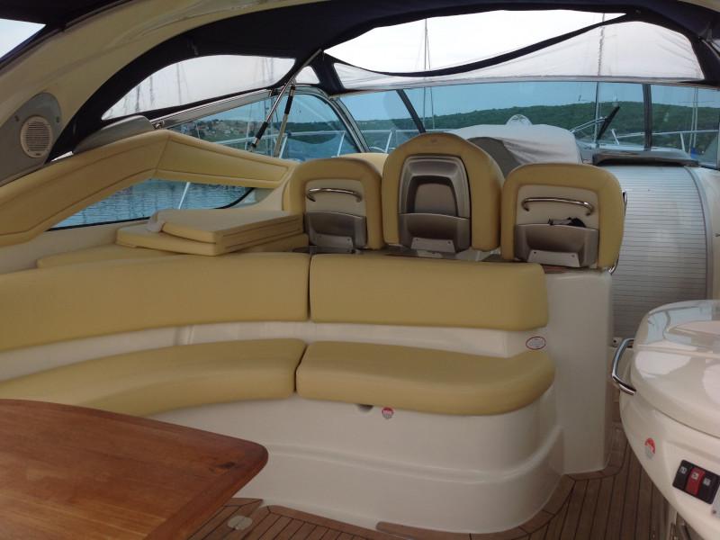 Book yachts online - motorboat - Cranchi 43 IPS - Sunpower - rent