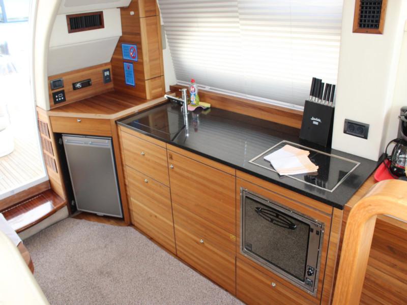 Book yachts online - motorboat - Sealine F42-5 Fly - SUNSHINE 8 - rent