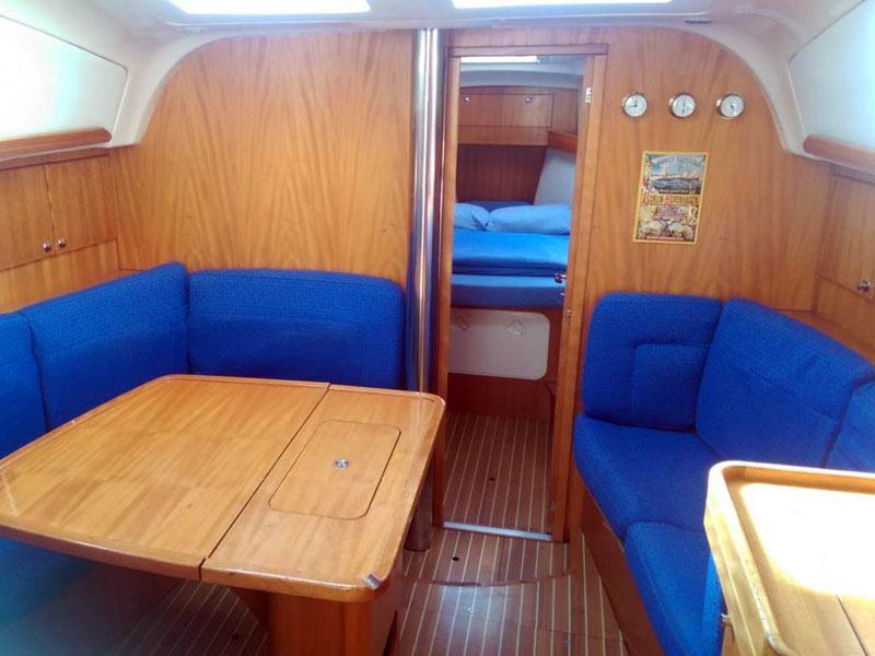 Book yachts online - sailboat - Elan 384 Impression - LISSA - rent