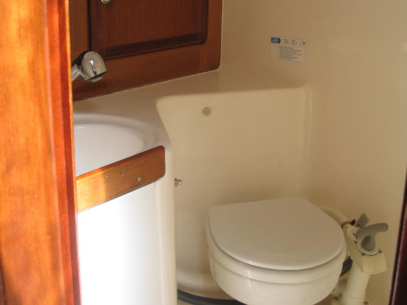 Book yachts online - sailboat - Bavaria 32 - Penelope - rent