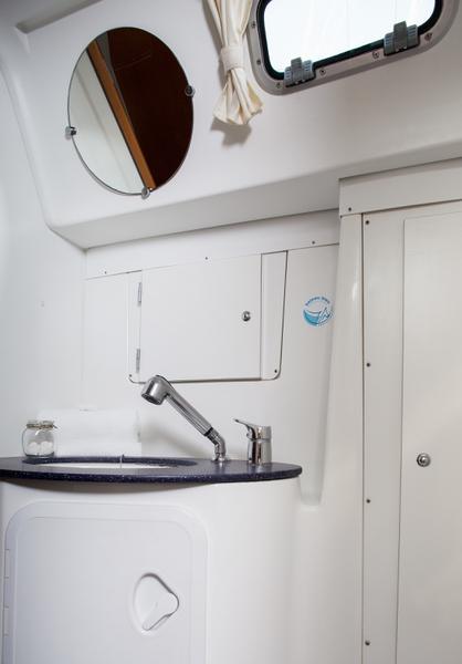 Book yachts online - sailboat - Beneteau Cyclades 43.4 - NIAGARA - rent