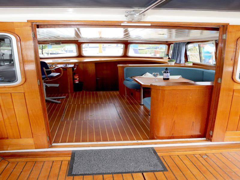 Book yachts online - motorboat - Barkas 1100 - Sirius - rent