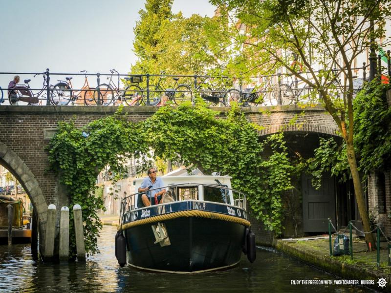 Book yachts online - motorboat - Barkas 1100 - Sirius - rent