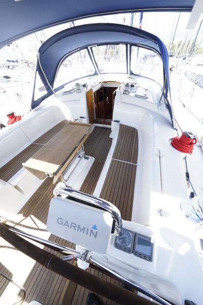 Book yachts online - sailboat - Bavaria 43 Cruiser - Kairos (Fully Refurbished 2019) - rent