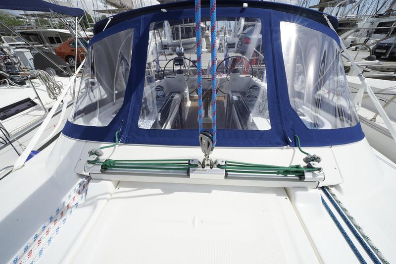Book yachts online - sailboat - Bavaria 43 Cruiser - Kairos (Fully Refurbished 2019) - rent