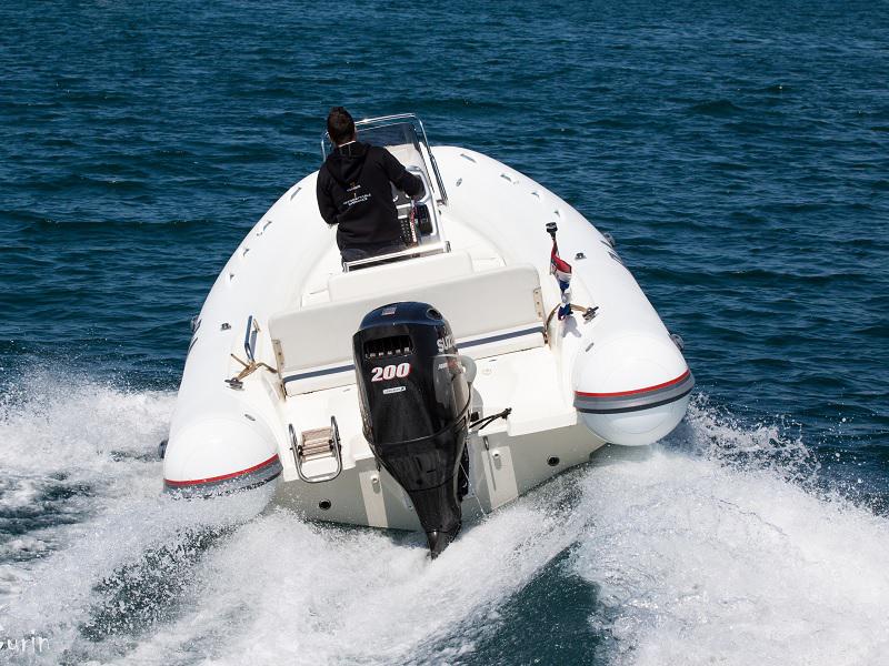 Book yachts online - motorboat - SPORT 22GT + Suzuki 200 - BWA  - rent