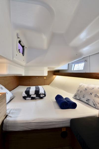 Book yachts online - sailboat - Elan 40 Impression - IRON MAN - rent
