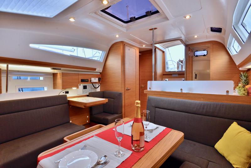 Book yachts online - sailboat - Elan 40 Impression - IRON MAN - rent