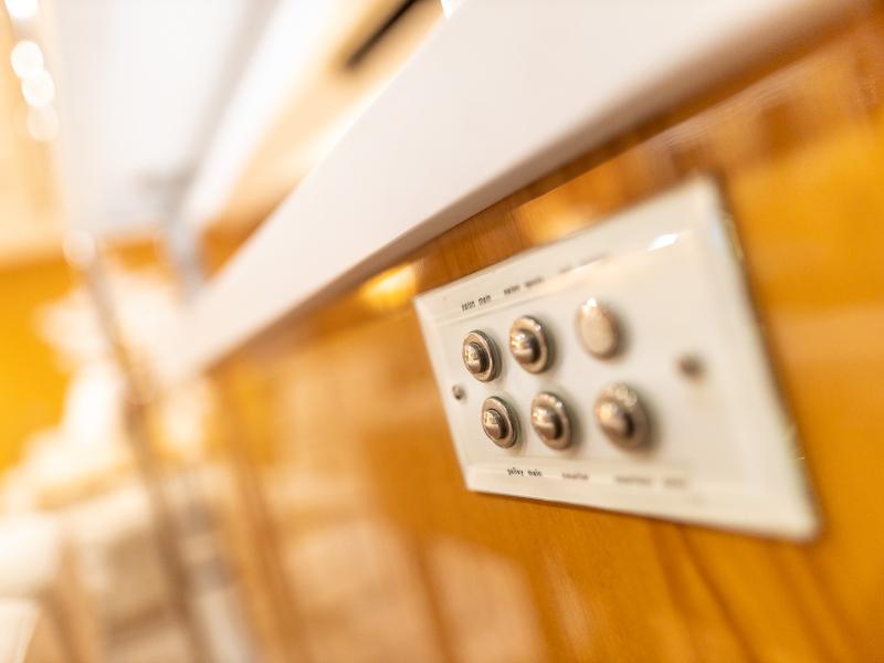 Book yachts online - sailboat - Hanse 630 - Zara - rent