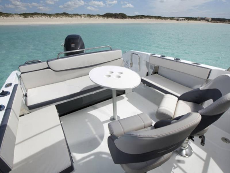 Book yachts online - motorboat - Beneteau Flyer 7.7 Spacedeck - Menorcamar VII - rent