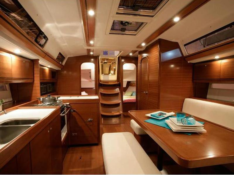 Book yachts online - sailboat - Dufour 405 - Tesla - rent