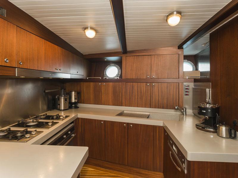 Book yachts online - other - Motor sailer - Lady Q - rent