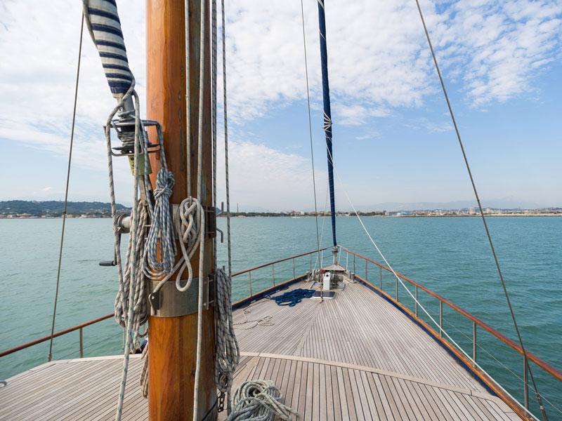 Book yachts online - other - Motor sailer - Lady Q - rent