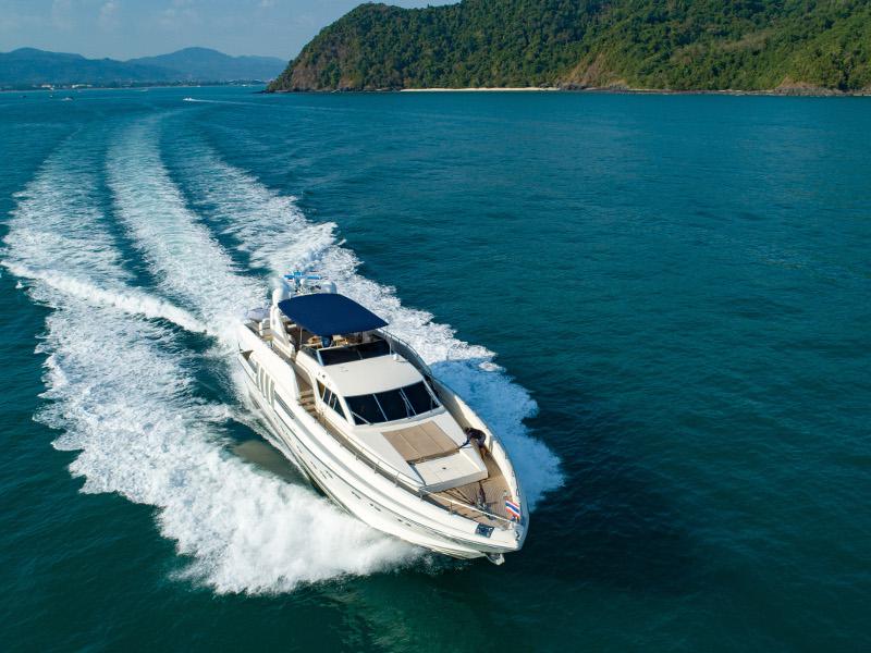 Book yachts online - motorboat - Posillipo Technema 82 - Say Yes - rent